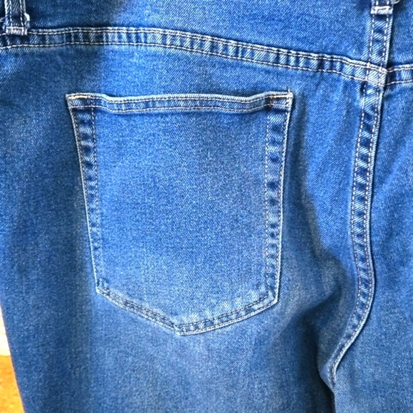 Fashion Nova Men Straight Leg Dark Wash Jeans Size 42 (30L) 5 Pocket - Picture 6 of 16